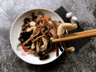 14、黄花菜炒肉丝,不一样的风味