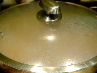 15、希腊风味烤通心粉,盖上锅盖 小火焖煮15-20分钟