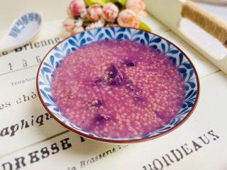 12、紫薯小米粥,紫薯小米粥成品图