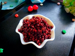 1、自制蜜豆,成品图来一张。