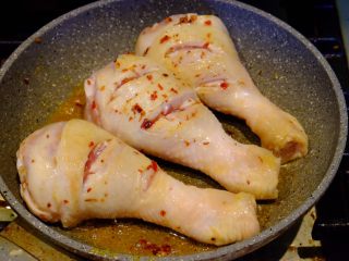 6、意大利黑醋辣鸡腿,正反 翻面 每一面各约5分钟