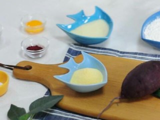 1、小猪卡通月饼,准备原料