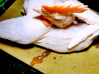 1、鸡肉炖土豆,半只小公鸡