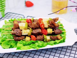 17、时蔬美味牛肉串,健康营养又美味。