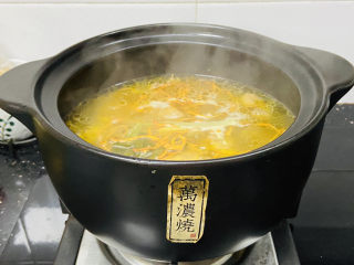 10、虫草花鸡汤,一锅鲜香浓郁的虫草花鸡汤