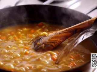 9、超级梦幻咖喱蛋包饭,加一点水