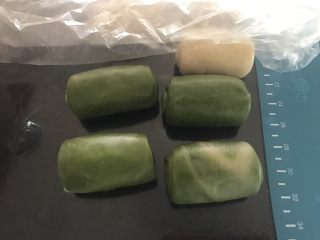 16、抹茶紫薯蛋黄酥,依次全部做完
