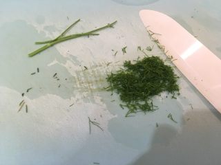 12、香烤小里脊,百里香去梗切末