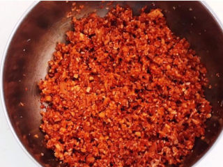 9、韩式辣白菜,调匀