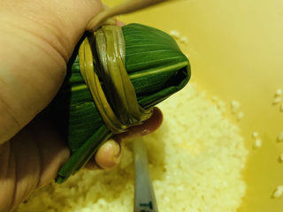 23、水晶粽子,裹上粽绳