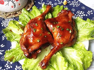 13、照烧酱鸭腿,盛盘
