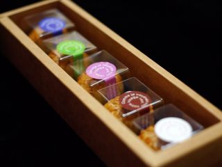 27、中秋未到，月饼先来—蛋黄莲蓉月饼,可以自己独享美味，也可以送人分享哟