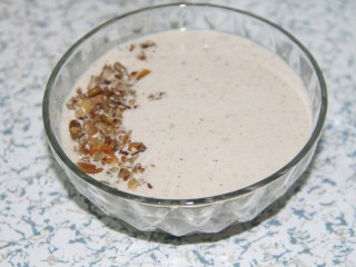 11、冬喝暖饮夏吃冰~黑枣五仁热奶饮,剩余的一半五仁馅直接放入牛奶糊中