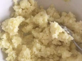 6、【烤鱿鱼】有内涵有颜值的美食,弄成土豆泥