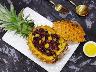 14、香甜菠萝糯米饭,菠萝和糯米的完美结合,软糯可口,酸甜适中!