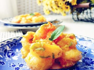 9、蛋黄焗虾球,完成图