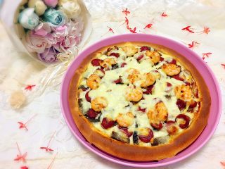 19、超好吃的肉多多披萨????,出炉开吃咯！小心烫口哦！