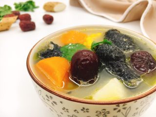 22、乌鸡汤,成品图