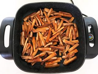 11、孜然杏鲍菇,煸炒3分钟