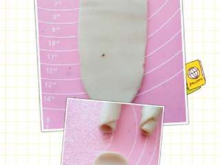 10、苏式月饼《蛋黄酥》,醒好后的面团擀成椭圆形的面片后在卷成圆柱形