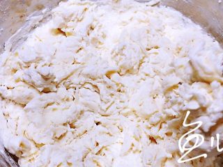 1、冬至美食 打卤面（香菇肉末卤）,面粉、水，盐放一起，搅拌成棉絮状