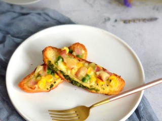 13、花式烤面包,做起来非常的简单。一起来试试吧。