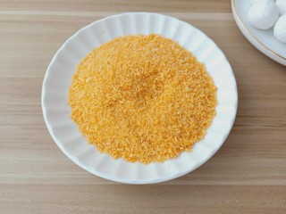 5、油炸汤圆,面包糠其实也就是大家经常说的面包屑。