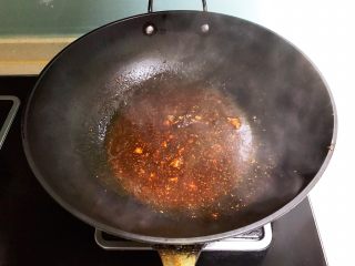 23、红烧鲫鱼籽,烧开即可，浇汁调好了