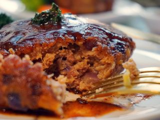 25、#食二星座#日式汉堡香酥肉饼（附红酒酱汁的做法）,近看