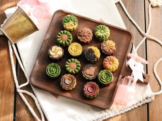 16、桃山皮月饼,成品