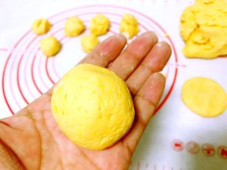 10、零热量月饼,让中秋节充满爱,收边,包起来。