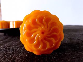 16、零热量月饼,让中秋节充满爱,成品。