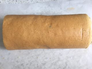 30、日式泡芙蛋糕卷,卷好的蛋糕