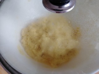 9、黄金玉米饼,搅拌均匀，密封室温饧发1个小时