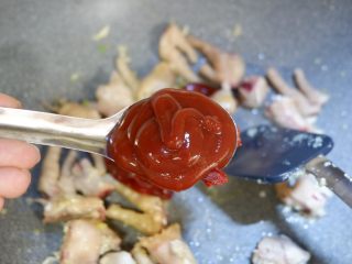 8、韩式辣炒鸡爪，百搭小食,番茄酱。