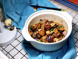 33、杏鲍菇烧鸡块,成品