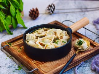 16、猪肉荠菜云吞,成品图。