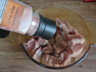 5、#食二星座#红酒烩牛肉Beef Bourguignon,盐