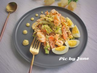 19、藜麦蔬果虾仁沙拉,成品