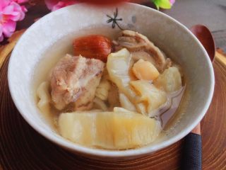 13、瑶柱花胶猪骨汤【附花胶泡发】,成品，