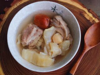 14、瑶柱花胶猪骨汤【附花胶泡发】,成品。