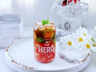 11、无花果普洱冰茶,做法是不是超级简单，点缀个薄荷叶清爽又好看。