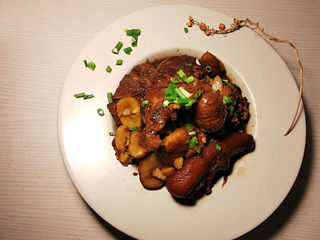 21、板栗红烧肉,成品图