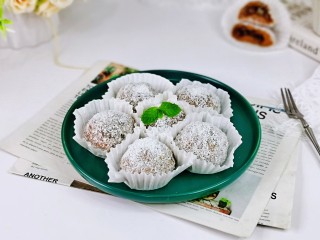 16、红豆糯米糍,红糖蜜豆糯米糍。