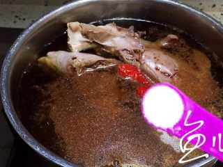 8、冬至美食 手撕牛心,放盐，中火煮