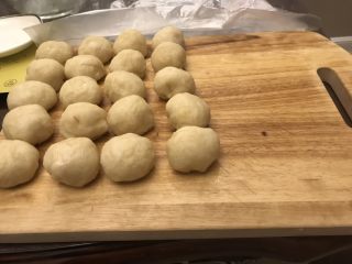 8、肉松饼&绿豆酥（植物油版）,松弛15分钟