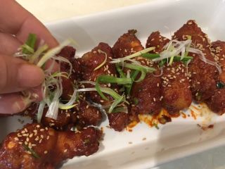 28、韩式炸鸡,再加上葱丝