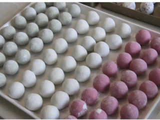 18、三色汤圆,所有汤圆都做好了，颜色美美哒