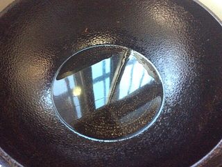 17、炒果蔬空心面,起锅热油