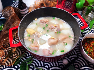 37、黄豆猪脚汤➕白萝卜花生黄豆猪脚汤,成品